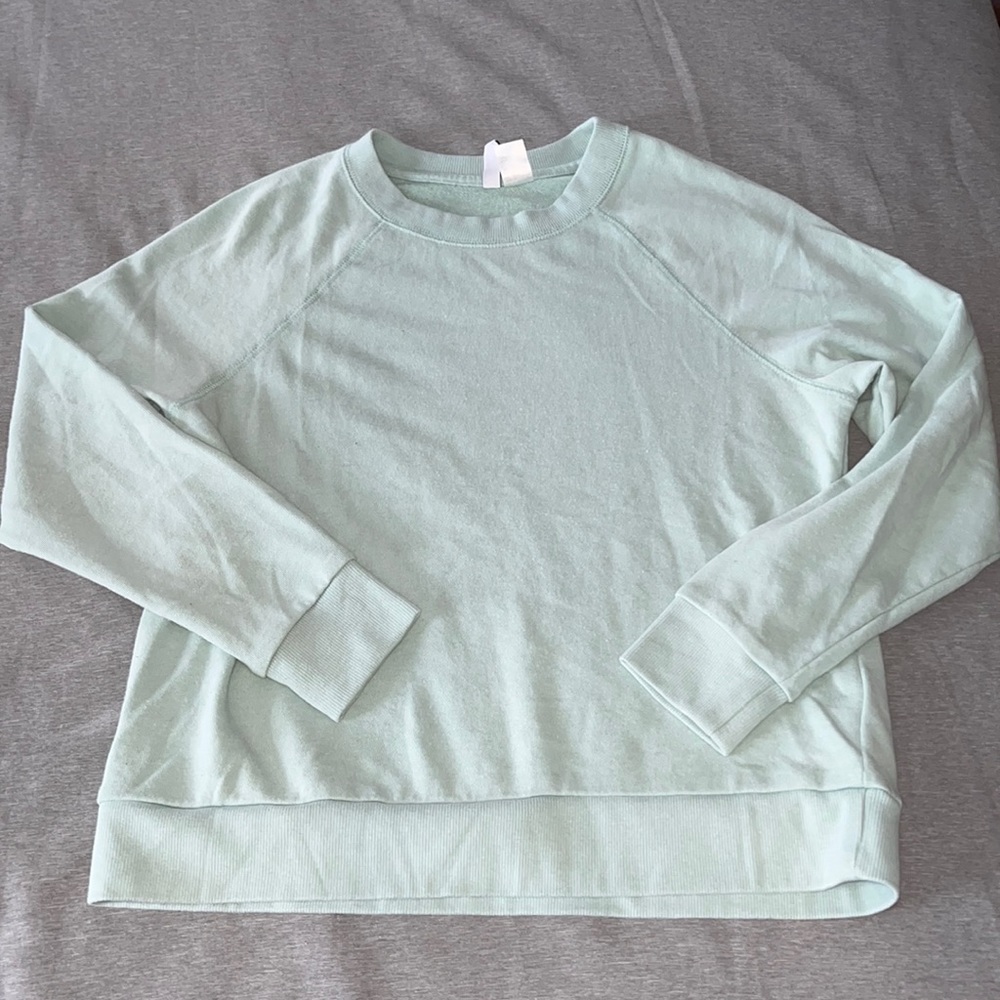 Crewneck top